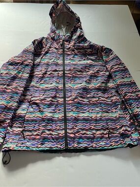 The North Face Multicolor Wave-Print Hooded Jacket